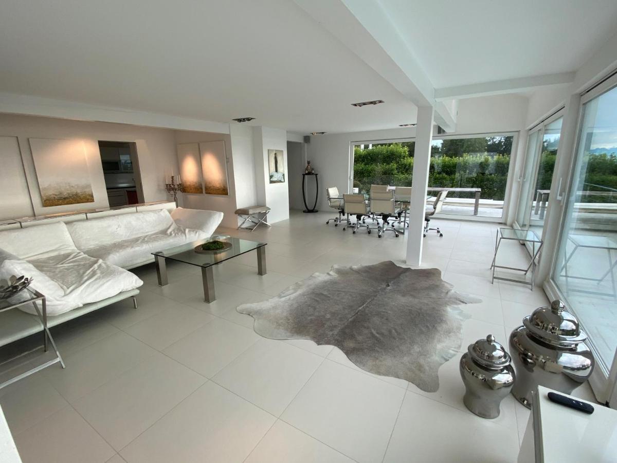 Villa Uber Dem Bodensee - Hauptwohnung Lochau Esterno foto